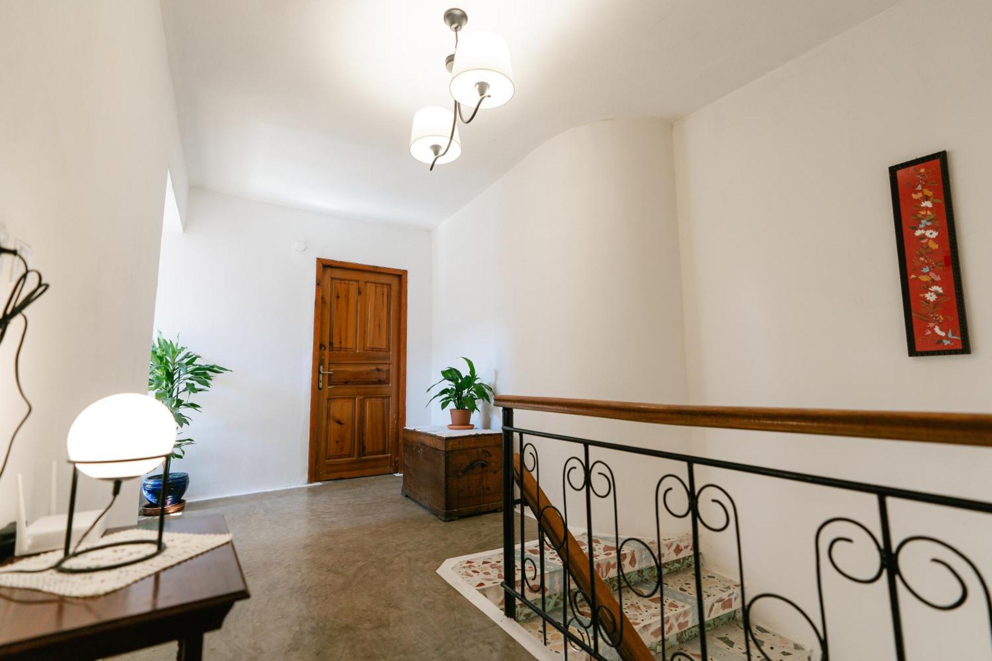 Petrichor Hotel Gjirokaster Ngoại thất bức ảnh
